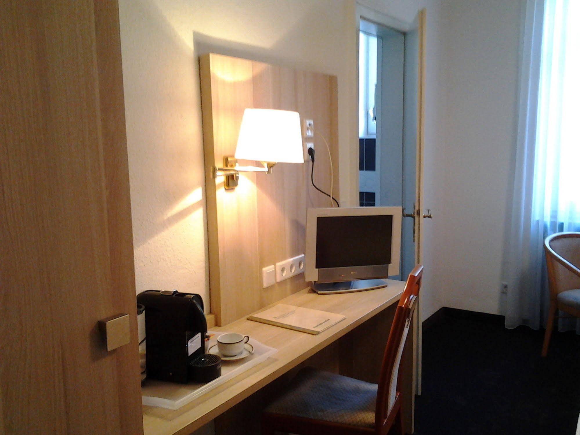 Centralhotel Garni Offenburg Bagian luar foto