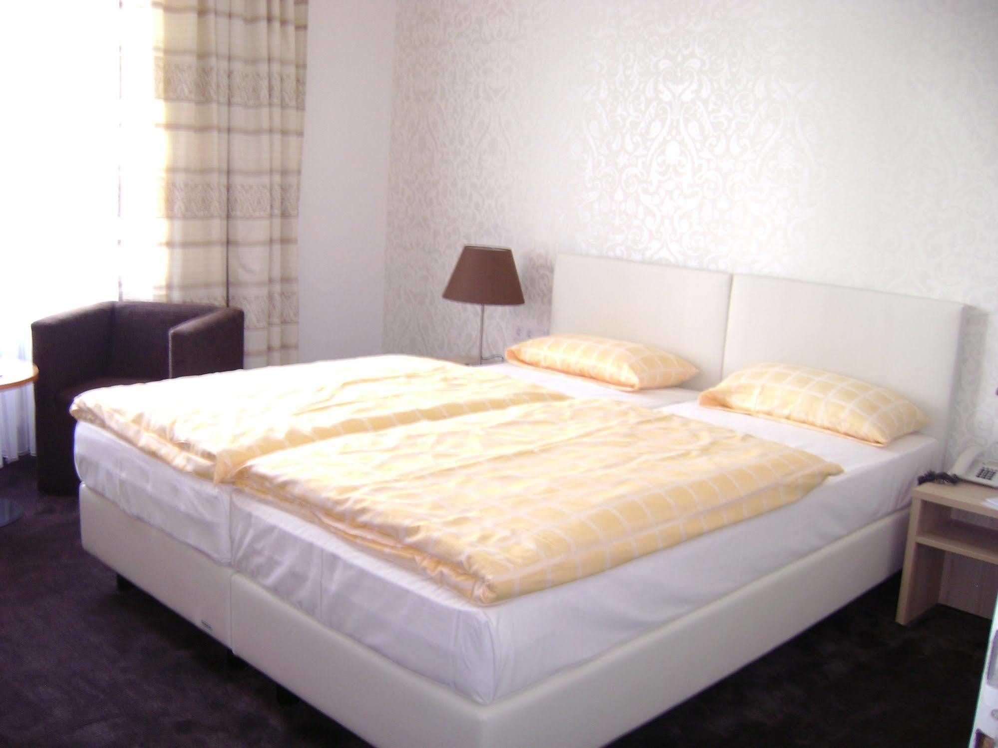 Centralhotel Garni Offenburg Bagian luar foto